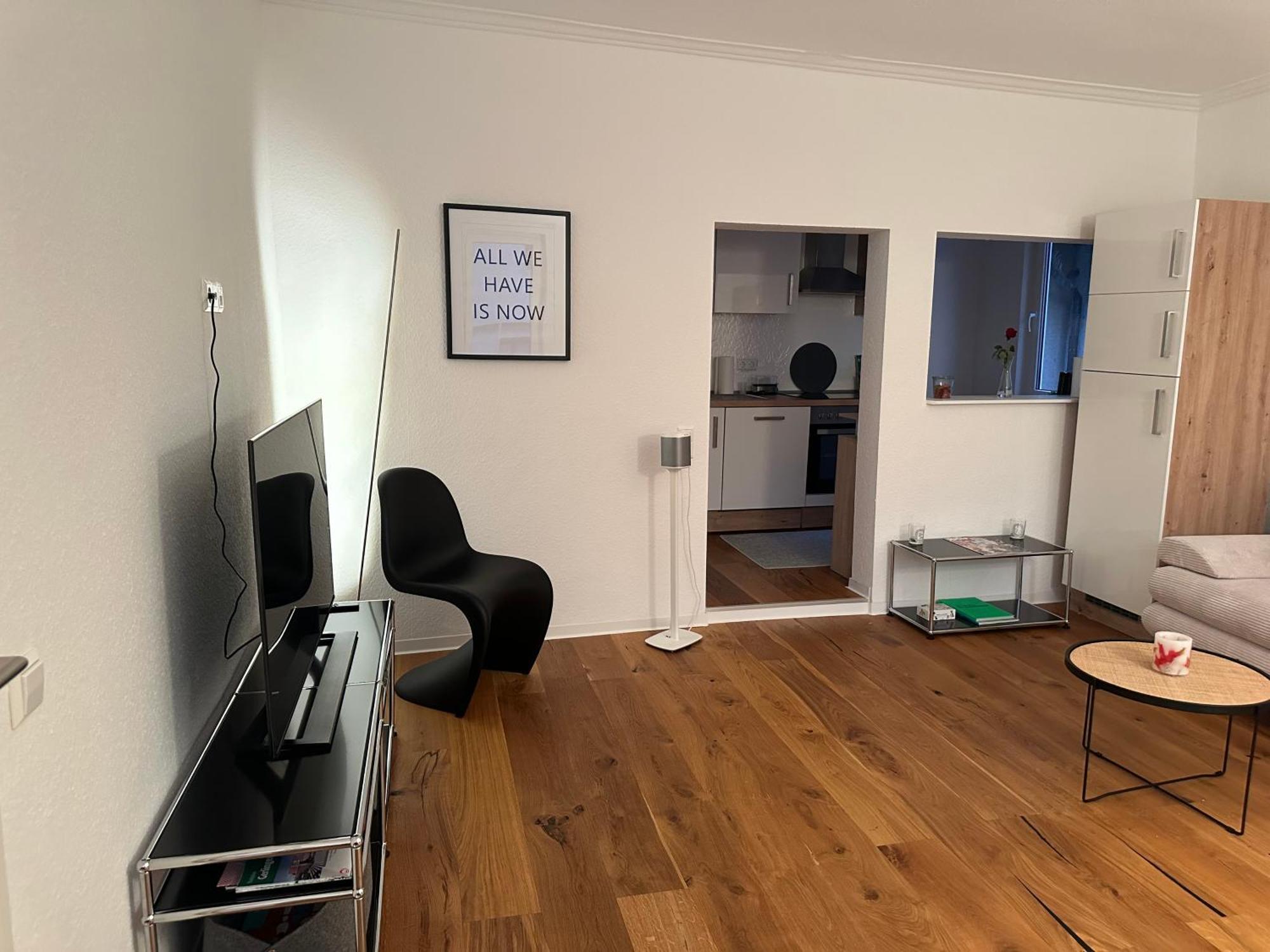 Stylisches Apartment Mit Grossem Tageslichbad Am Marktplatz Леонберг Екстер'єр фото